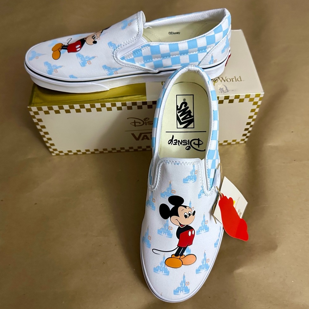 NWT Disney Parks WDW 50th Logo Vans Mickey White Slip On Sneakers